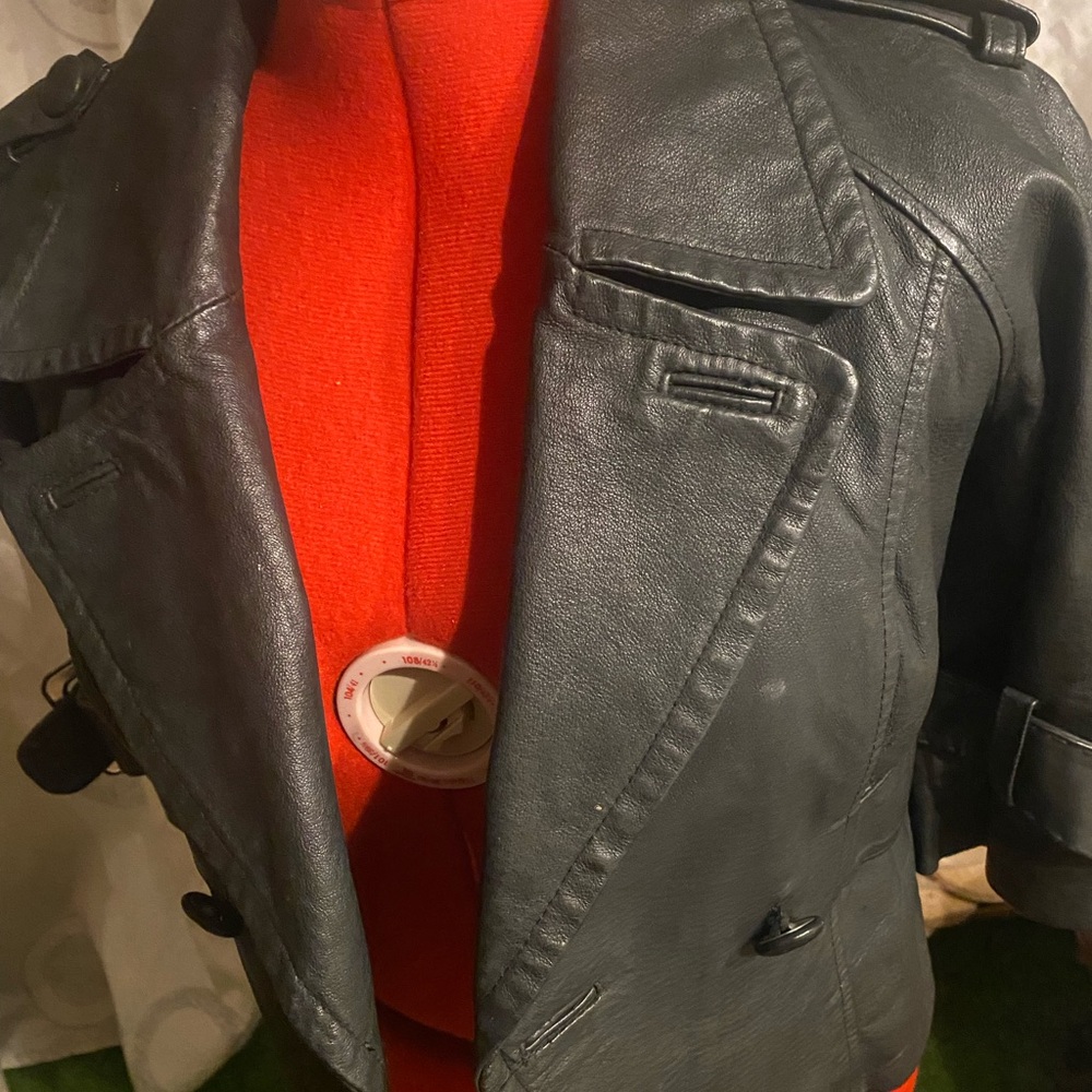 XNTRIK  3/4 sleeved black Leather Jacket. Size Small. 100% Leather.